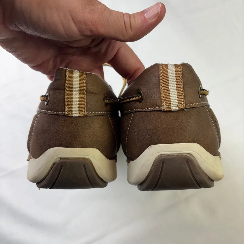 IZOD Mens Brown Faux Leather Memory Foam Boat‎ Shoes Lace Up Size 10 M Preppy